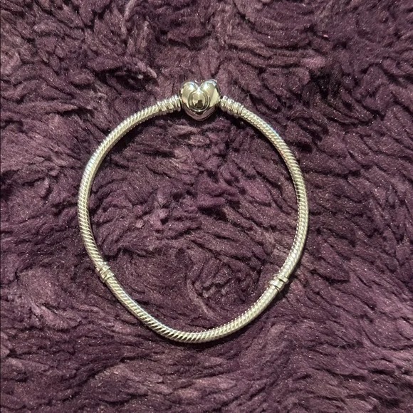 Pandora Heart Clasp Snake Chain Bracelet - Picture 1 of 6